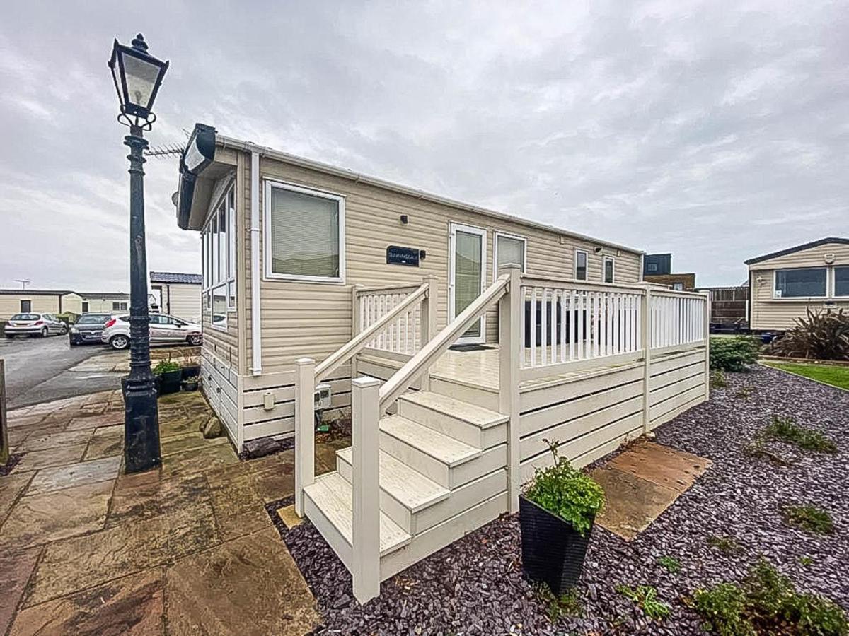Lovely 6 Berth Caravan With Decking And Wifi In Kent, Ref 47017C Ξενοδοχείο Whitstable Εξωτερικό φωτογραφία